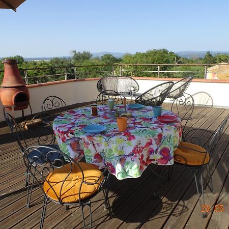 Domaine Du Petit Tournebelle Apartment Груисан Екстериор снимка