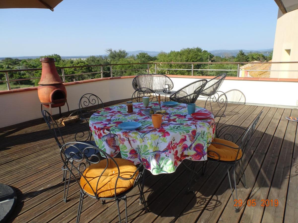 Domaine Du Petit Tournebelle Apartment Груисан Екстериор снимка