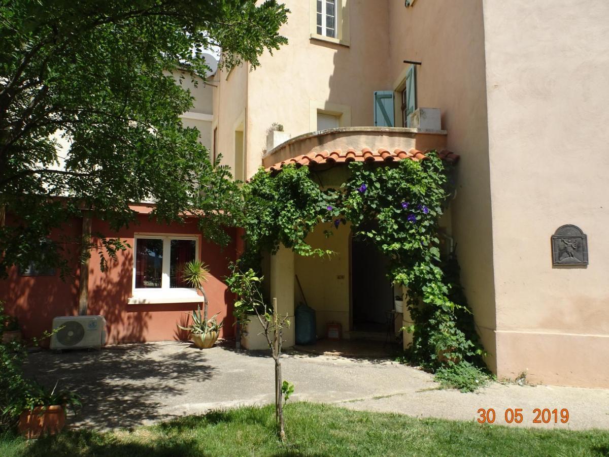 Domaine Du Petit Tournebelle Apartment Груисан Екстериор снимка